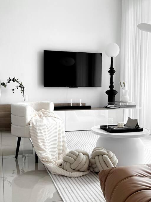 Snowy Ins Trion Kl 2r2b Apartment Kuala Lumpur